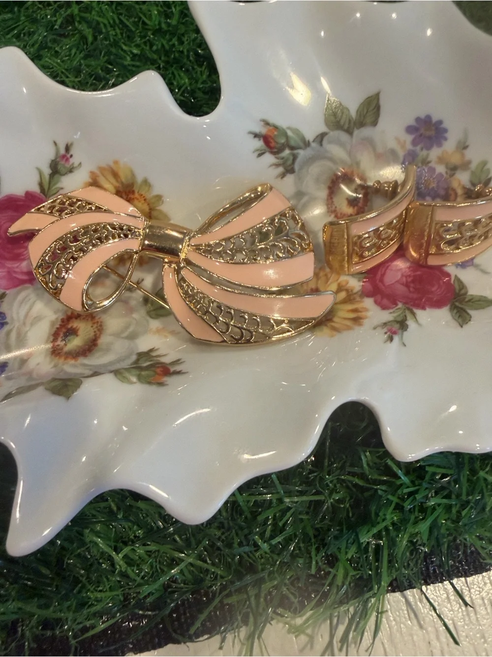 Vintage Trifari Set Brooch Earrings. Rare, Beautiful, Signed.